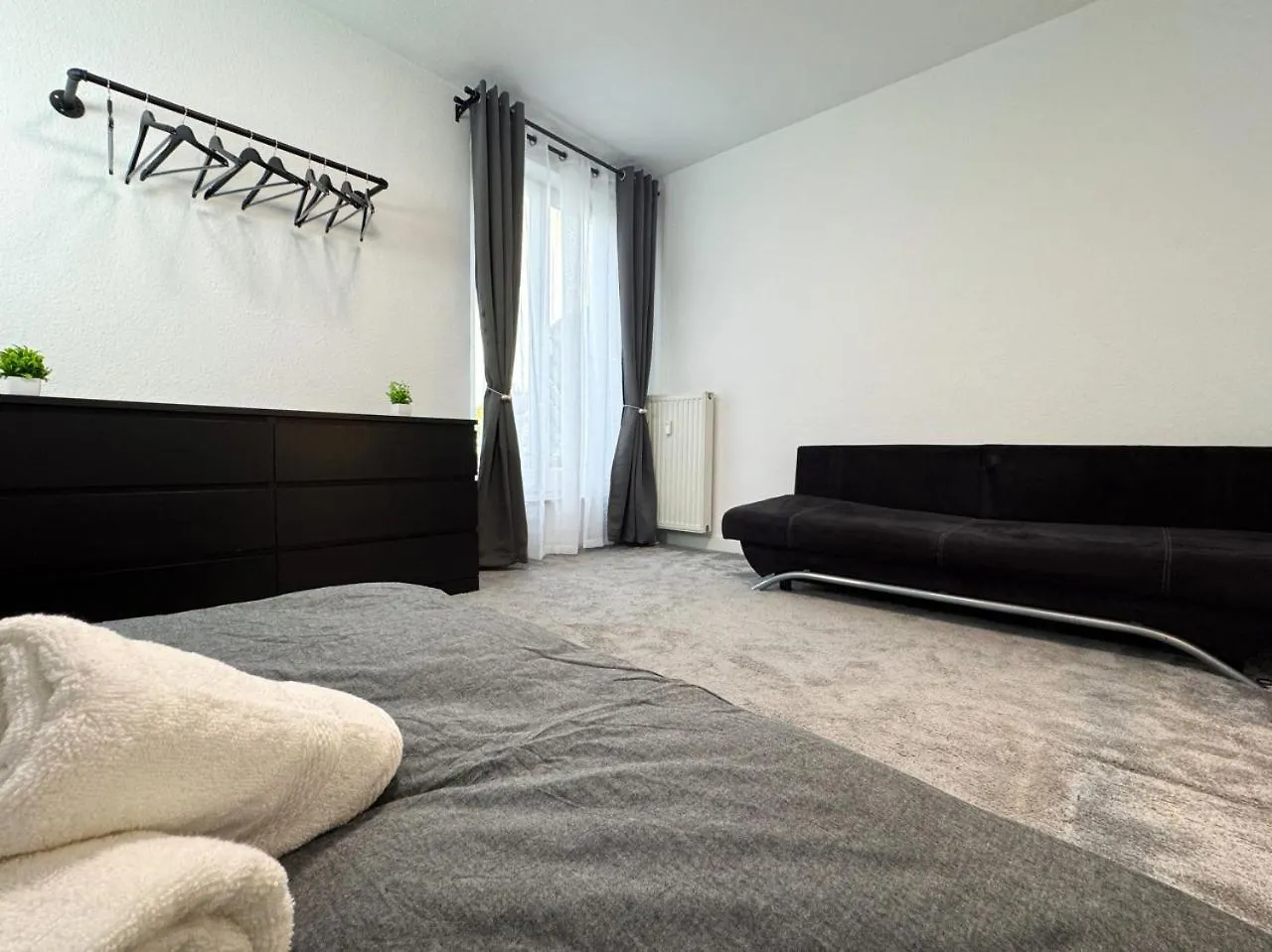 Holidayhome Apartments I Amazing 100Sqm In Berlin-Friedrichshain 0*, برلين